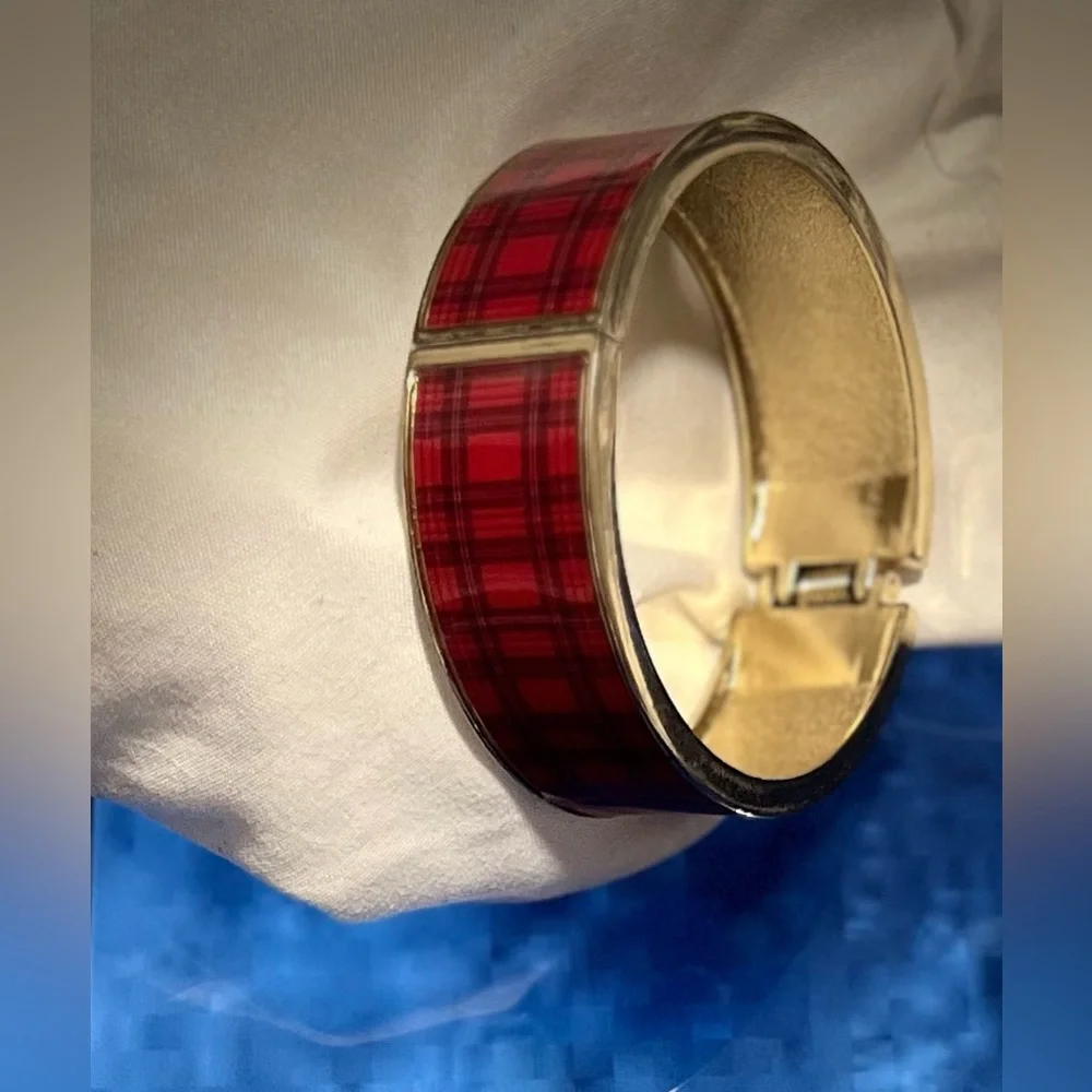 Red Bangle Braclet - Picture 1 of 3